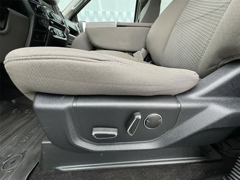 Used 2018 Ford F150 XLT w/ Equipment Group 302A Luxury image 12