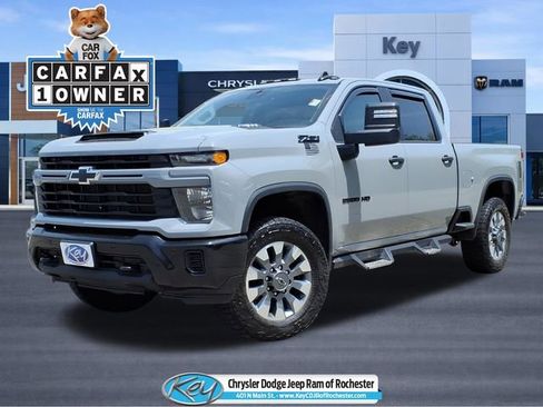 Used 2025 Chevrolet Silverado 2500 Custom w/ Custom Convenience Package AWD/4WD image 1
