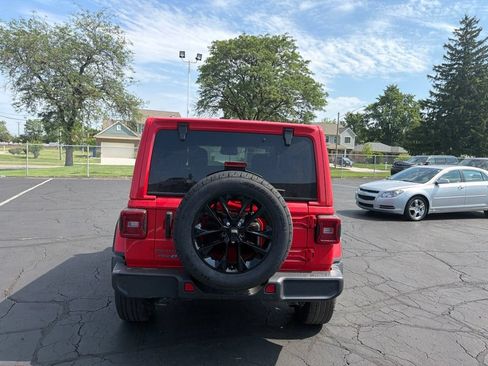 Used 2025 Jeep Wrangler Unlimited Sahara w/ Safety Group AWD/4WD image 7