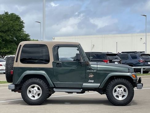 Used 2002 Jeep Wrangler Sahara image 3