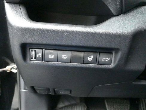 Used 2021 Toyota RAV4 XLE Premium image 14