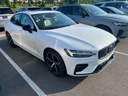 Used 2024 Volvo S60 B5 Plus w/ Climate Package AWD/4WD image 4