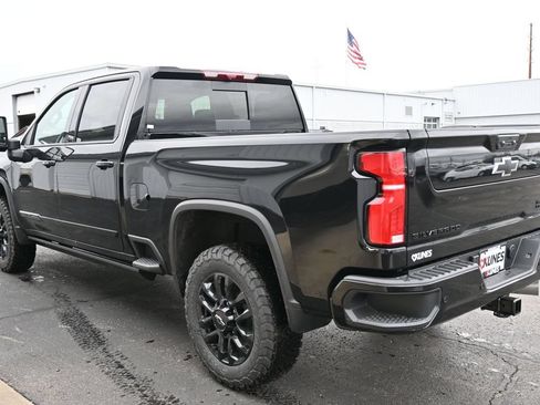 New 2026 Chevrolet Silverado 3500 High Country w/ High Country Premium Package AWD/4WD image 11