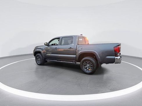 Certified 2020 Toyota Tacoma SR5 image 8