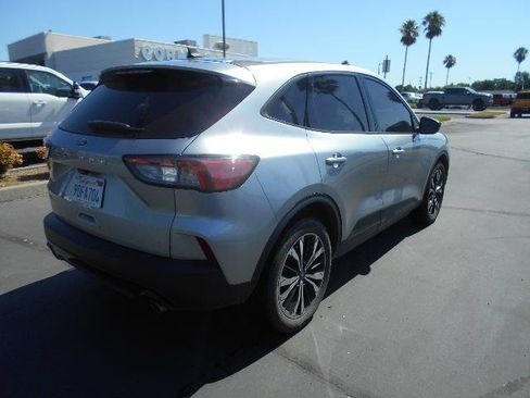 Certified 2022 Ford Escape SE w/ SE Sport Appearance Package FWD image 7