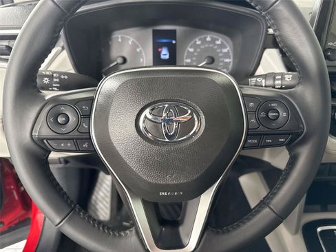 Used 2024 Toyota Corolla Cross LE FWD image 16