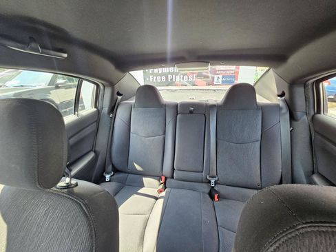 Used 2013 Chrysler 200 Touring w/ S Exterior Appearance Pkg FWD image 21