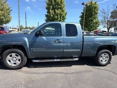 Used 2007 Chevrolet Silverado 1500 LTZ w/ Safety Package AWD/4WD image 7