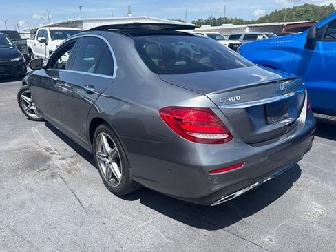 Used 2017 Mercedes-Benz E 300 4MATIC image 8