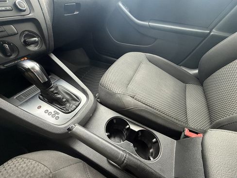 Used 2014 Volkswagen Jetta S FWD image 20