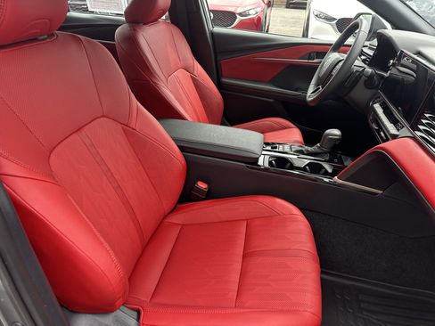 Used 2025 Toyota Camry XSE image 13