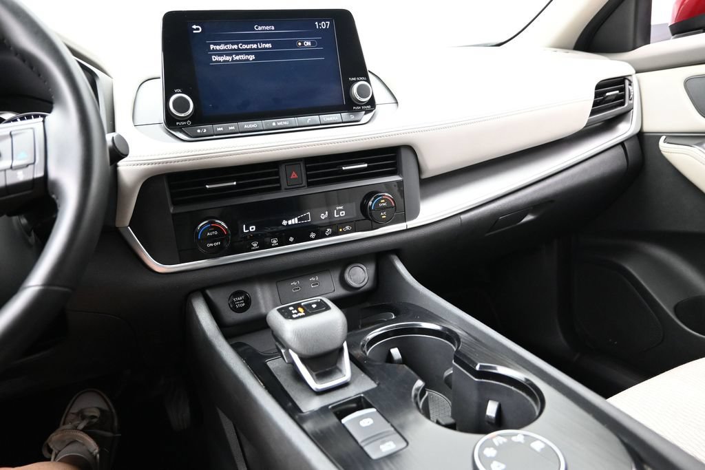 Used 2025 Nissan Rogue SV AWD/4WD image 42