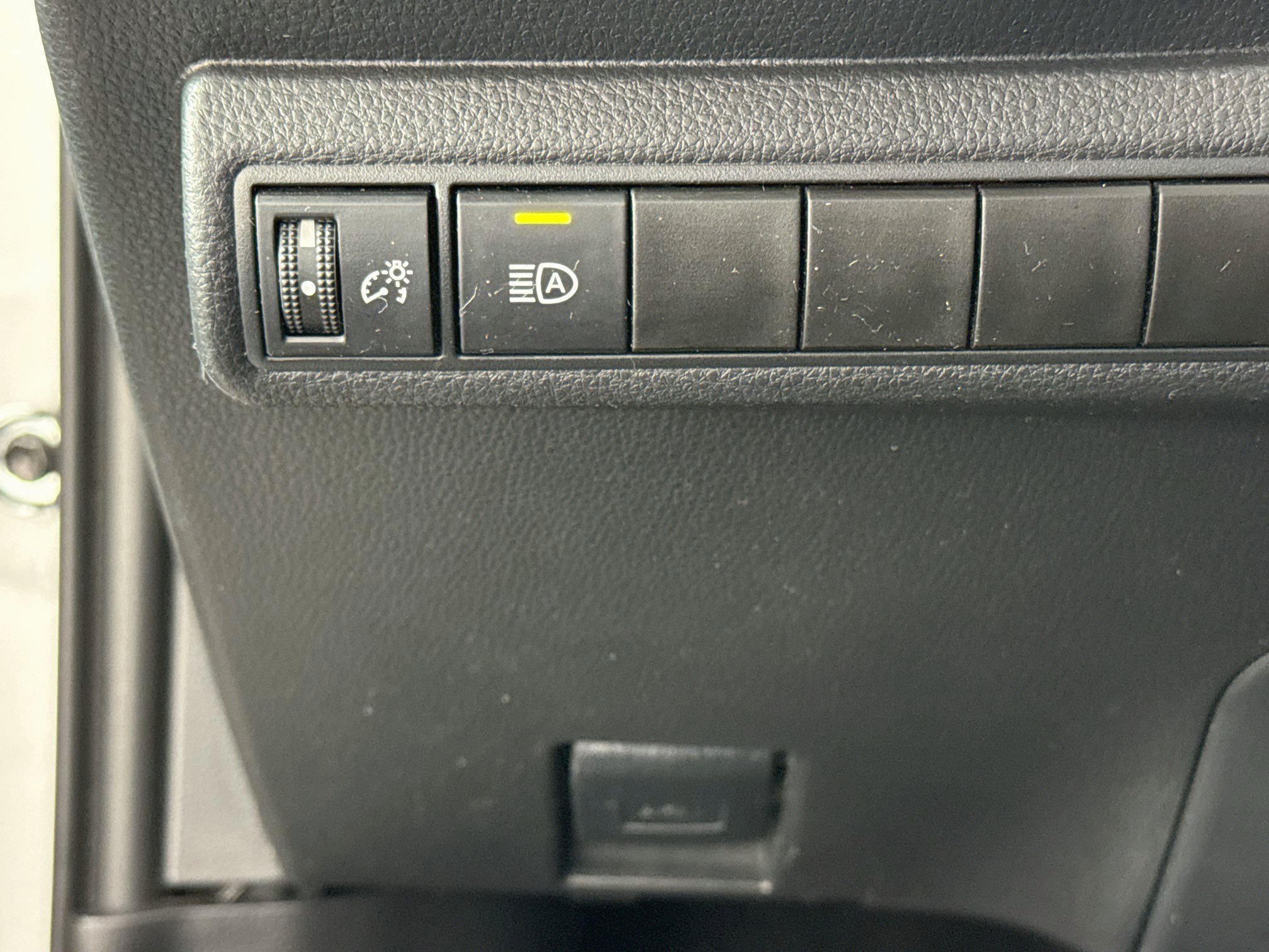 Certified 2023 Toyota Corolla LE FWD image 10