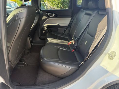 Used 2025 Jeep Compass Limited AWD/4WD image 22