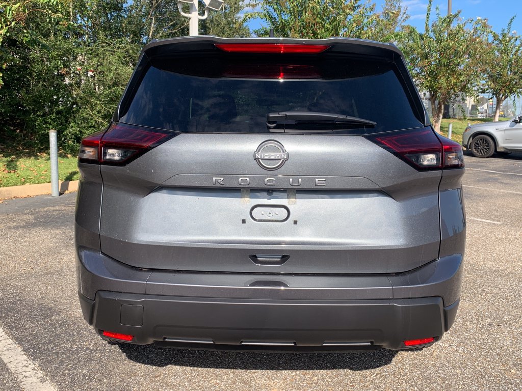 New 2027 Nissan Rogue S FWD image 4