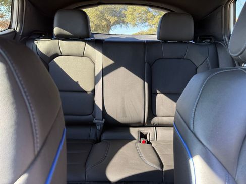 Used 2025 Buick Envista Sport Touring image 38