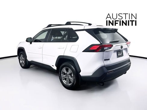 Used 2025 Toyota RAV4 XLE w/ Convenience Package AWD/4WD image 5