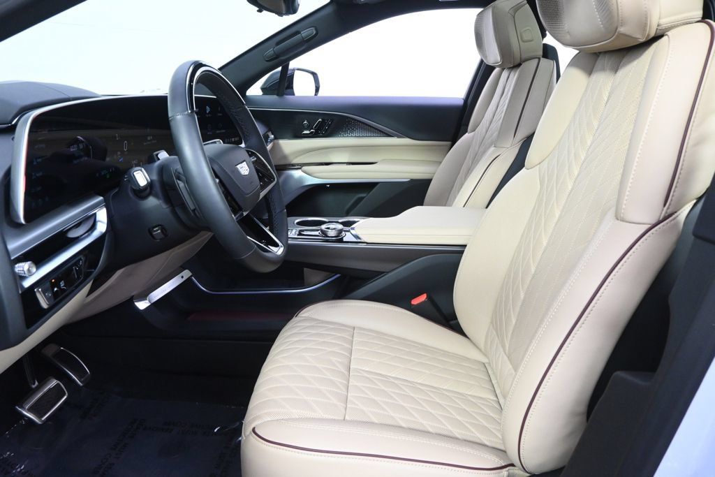 Certified 2026 Cadillac Lyriq Signature Luxury w/ Nappa Leather Package AWD/4WD image 13
