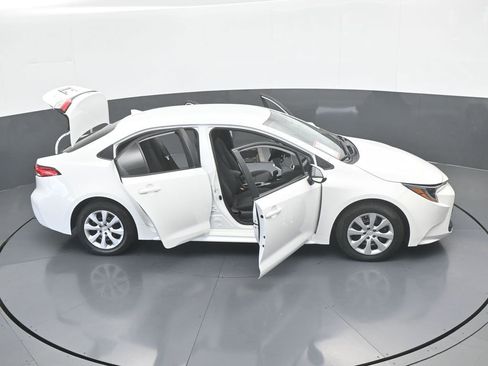 Used 2023 Toyota Corolla LE FWD image 61