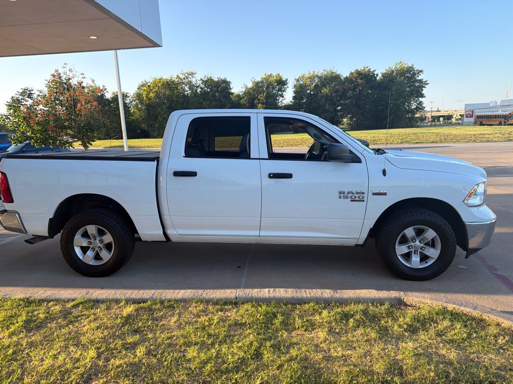 Used 2020 RAM 1500 Tradesman w/ Chrome Appearance Group AWD/4WD image 4
