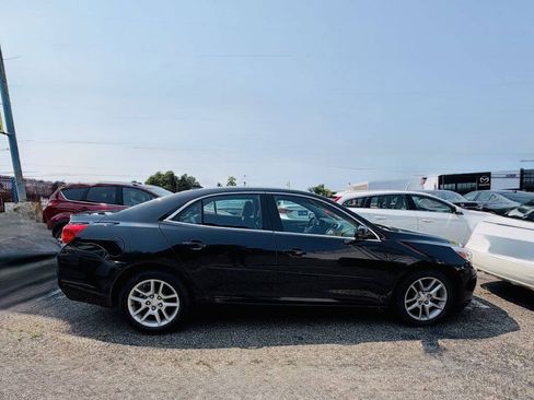 Used 2014 Chevrolet Malibu LT w/ Power Convenience Package FWD image 5