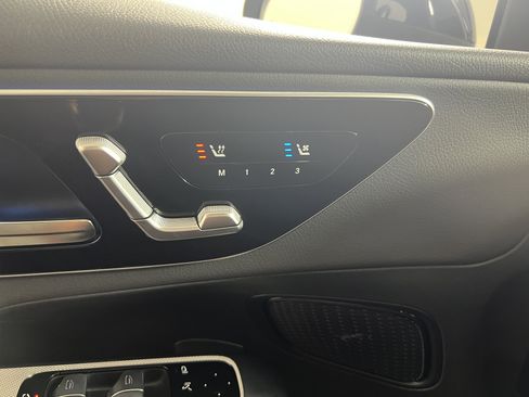Used 2026 Mercedes-Benz GLC 300 image 21