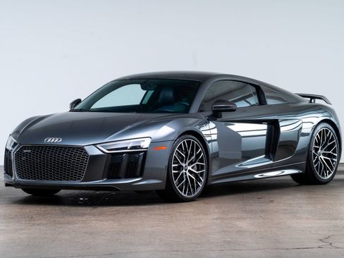 Used 2017 Audi R8 V10 plus AWD/4WD image 4
