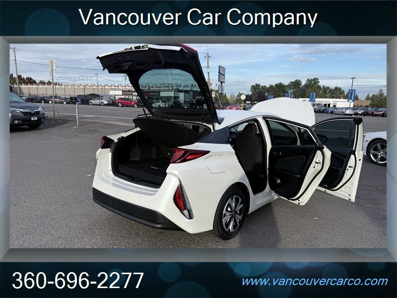 Used 2018 Toyota Prius Prime Plus FWD image 32