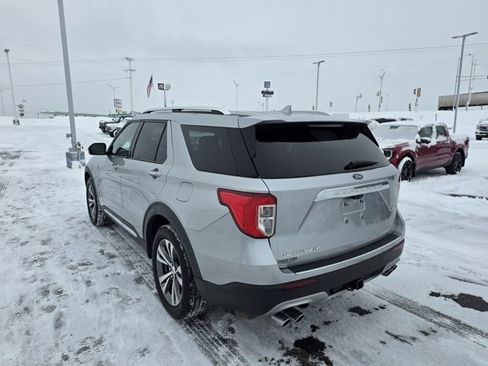Used 2020 Ford Explorer Platinum w/ Premium Technology Package image 5