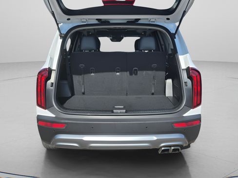 Used 2020 Kia Telluride S FWD image 11