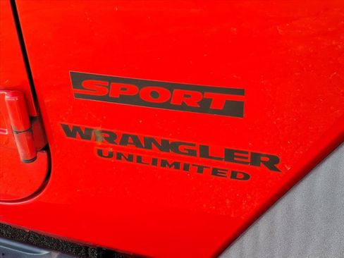 Used 2016 Jeep Wrangler Unlimited Sport image 11