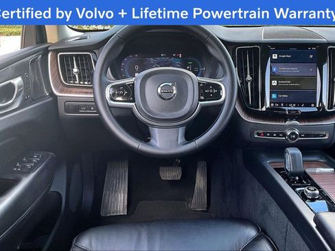 Used 2023 Volvo XC60 T8 Plus image 7