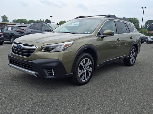 Used 2020 Subaru Outback Limited w/ Popular Package #2 AWD/4WD image 3