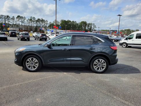 Certified 2022 Ford Escape SEL image 3