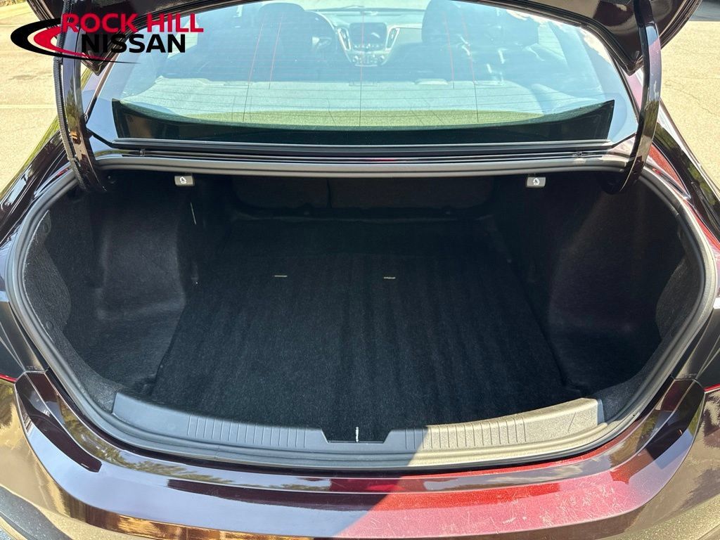 Used 2020 Chevrolet Malibu LT FWD image 28