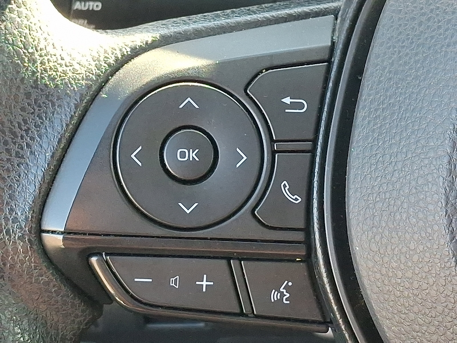 Certified 2025 Toyota Corolla LE AWD/4WD image 21