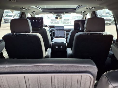 New 2026 GMC Yukon Elevation w/ Elevation Premium Package image 23