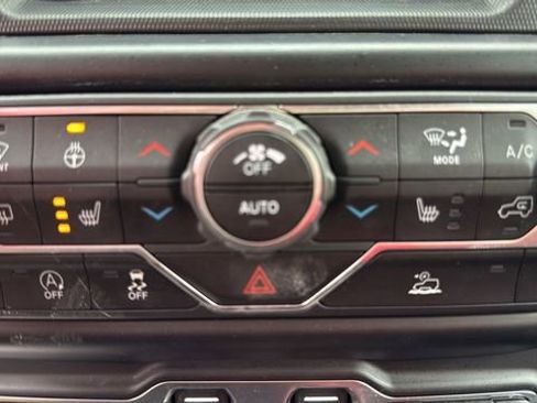 Used 2021 Jeep Wrangler Unlimited Sahara w/ Uconnect 4C Nav & Sound Group image 26