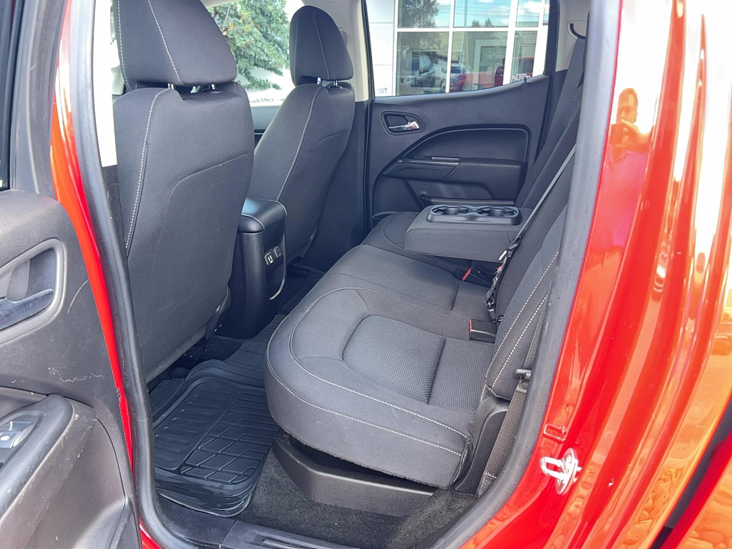 Used 2019 Chevrolet Colorado LT AWD/4WD image 7