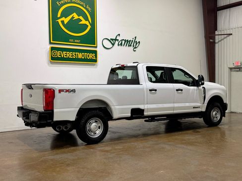 Used 2023 Ford F250 XL w/ XL Driver Assist Package AWD/4WD image 8
