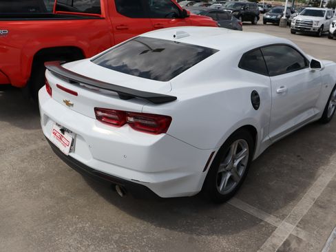 Used 2023 Chevrolet Camaro LT image 11