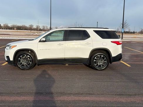 Used 2021 Chevrolet Traverse RS image 39