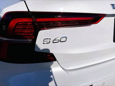 Certified 2024 Volvo S60 B5 Ultimate image 30