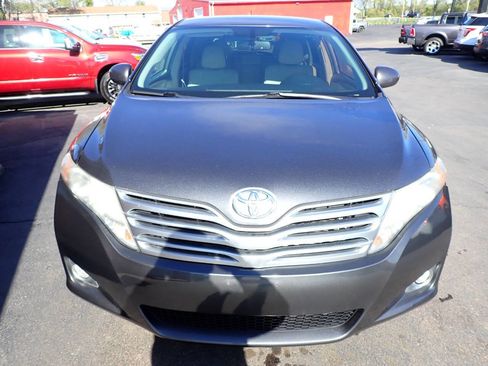 Used 2010 Toyota Venza AWD image 2