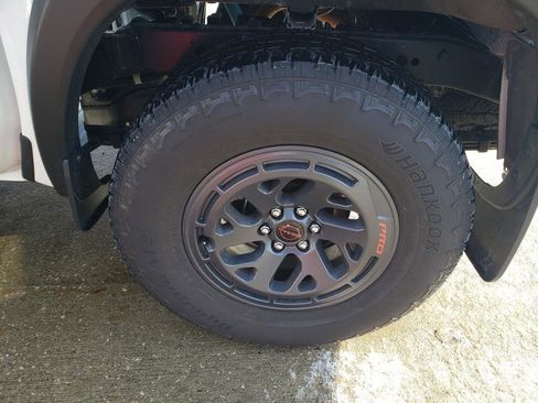 Certified 2025 Nissan Frontier PRO-4X w/ Pro Convenience Package image 43