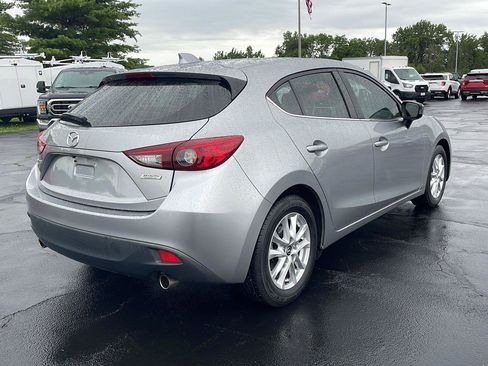 Used 2015 MAZDA MAZDA3 i Touring w/ Technology Package FWD image 5