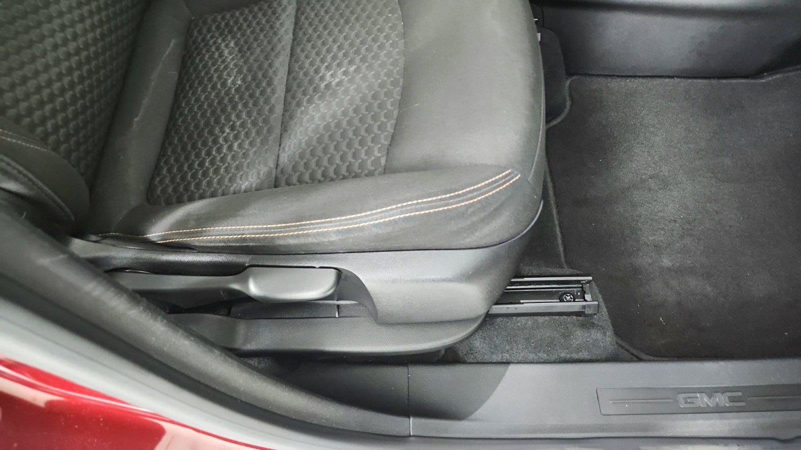 Used 2019 GMC Terrain SLE w/ Driver Convenience Package FWD image 27