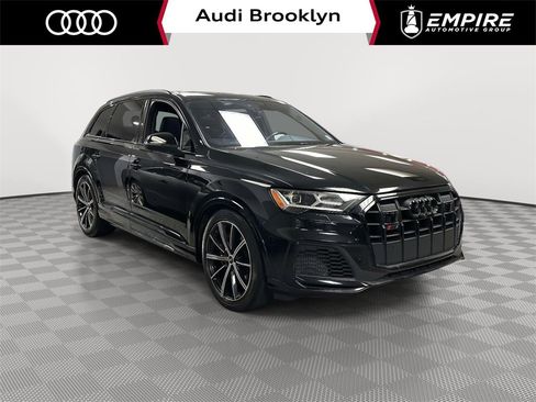 Used 2022 Audi SQ7 Premium Plus w/ SQ7 Black Optic Package image 1