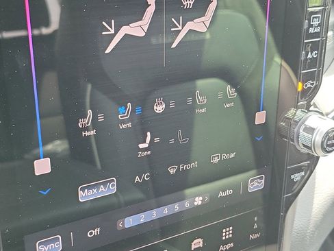 New 2026 RAM 1500 Laramie AWD/4WD image 30