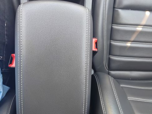 Used 2019 Ford Escape SEL image 24